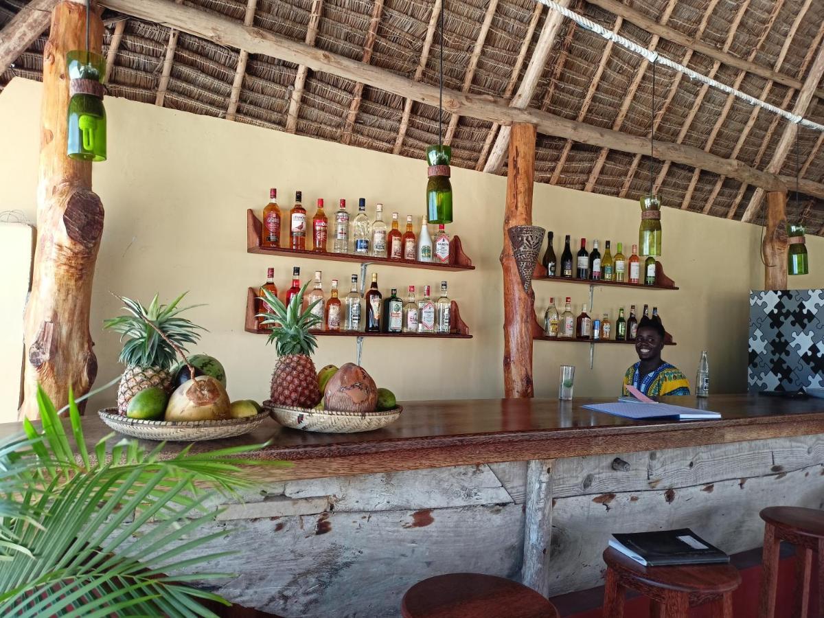 Weavers Lodge Pongwe Eksteriør billede